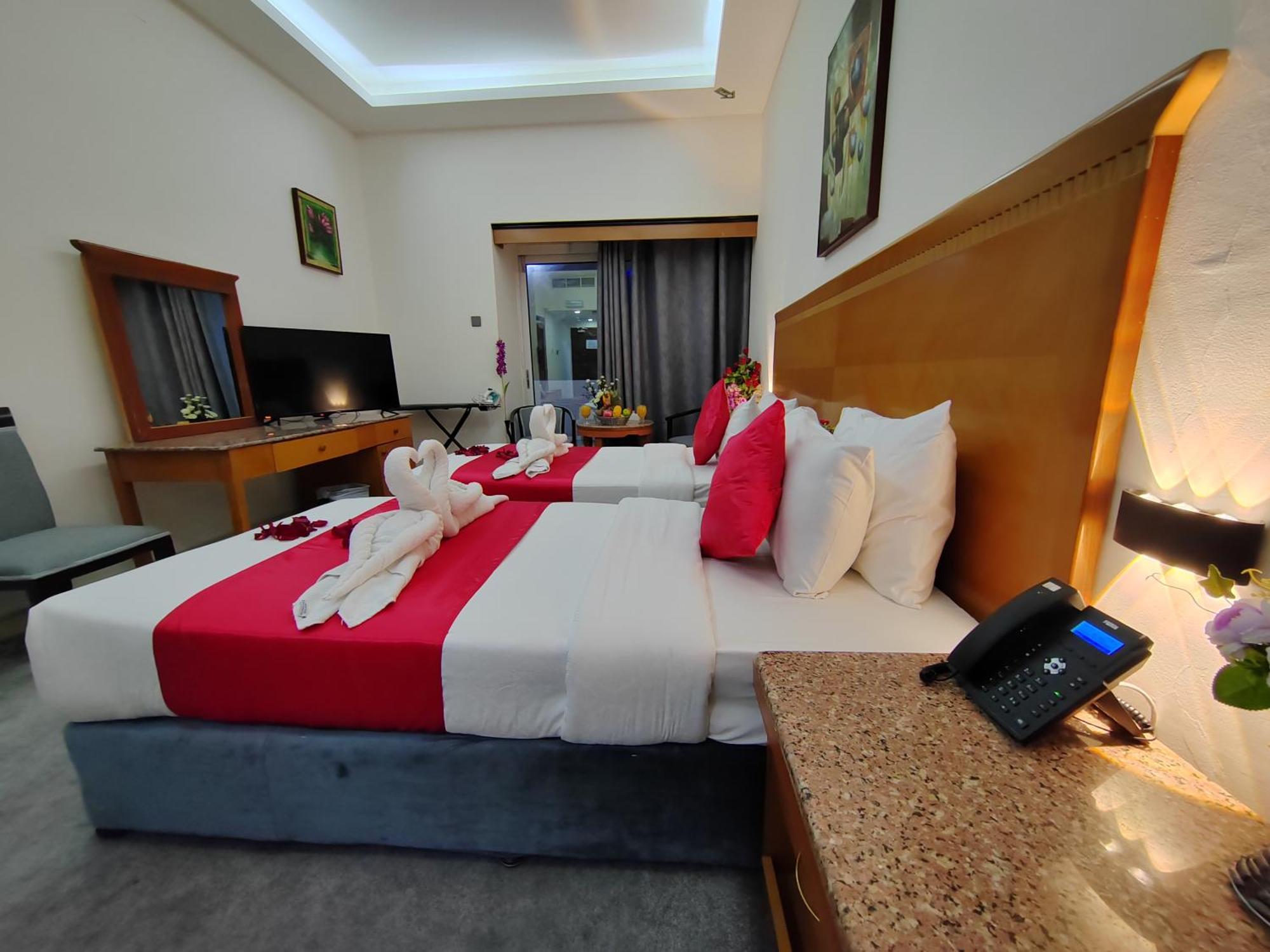 Le Paradise Palace Hotel ดูไบ ภายนอก รูปภาพ