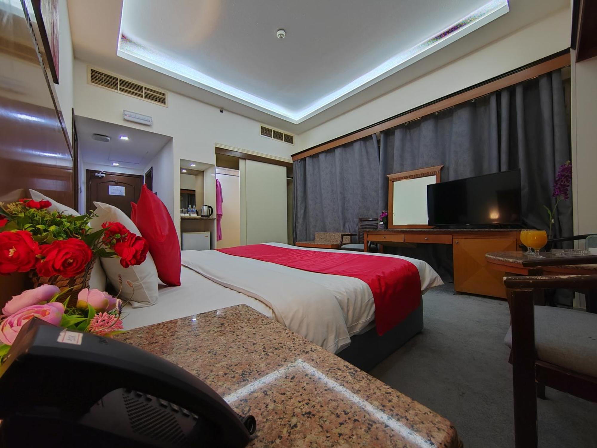 Le Paradise Palace Hotel ดูไบ ภายนอก รูปภาพ