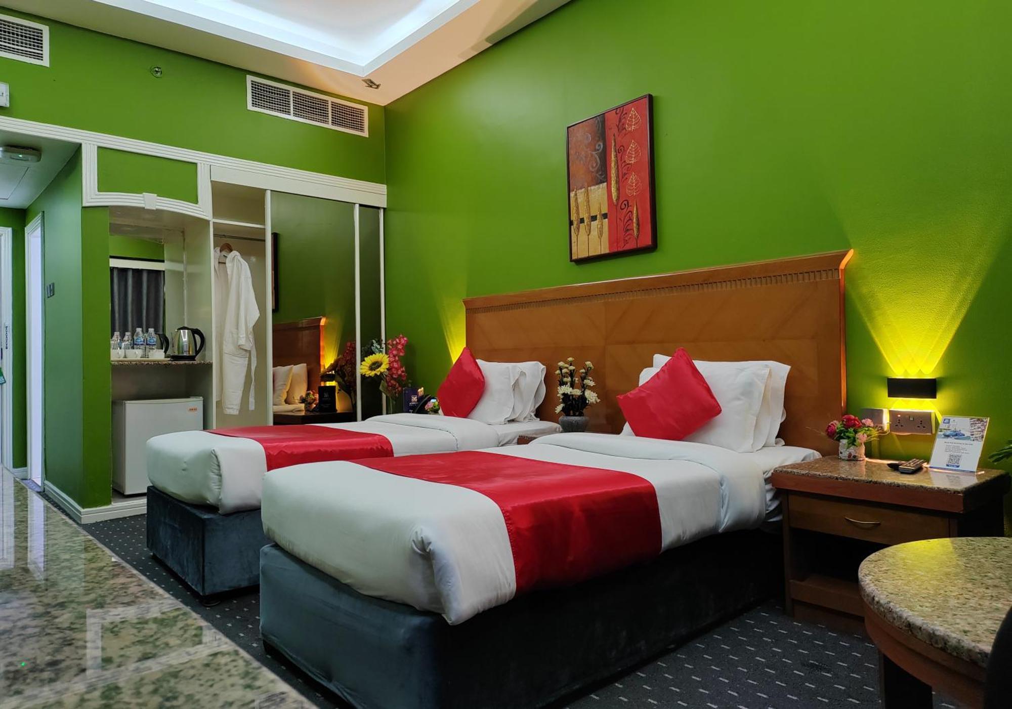 Le Paradise Palace Hotel ดูไบ ภายนอก รูปภาพ