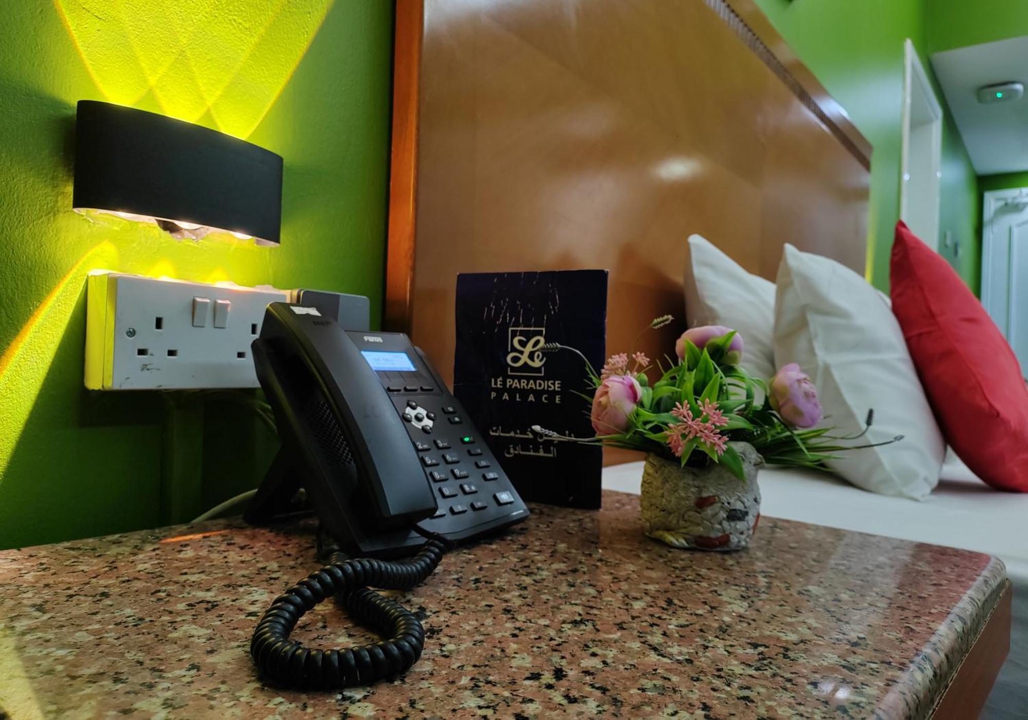 Le Paradise Palace Hotel ดูไบ ภายนอก รูปภาพ