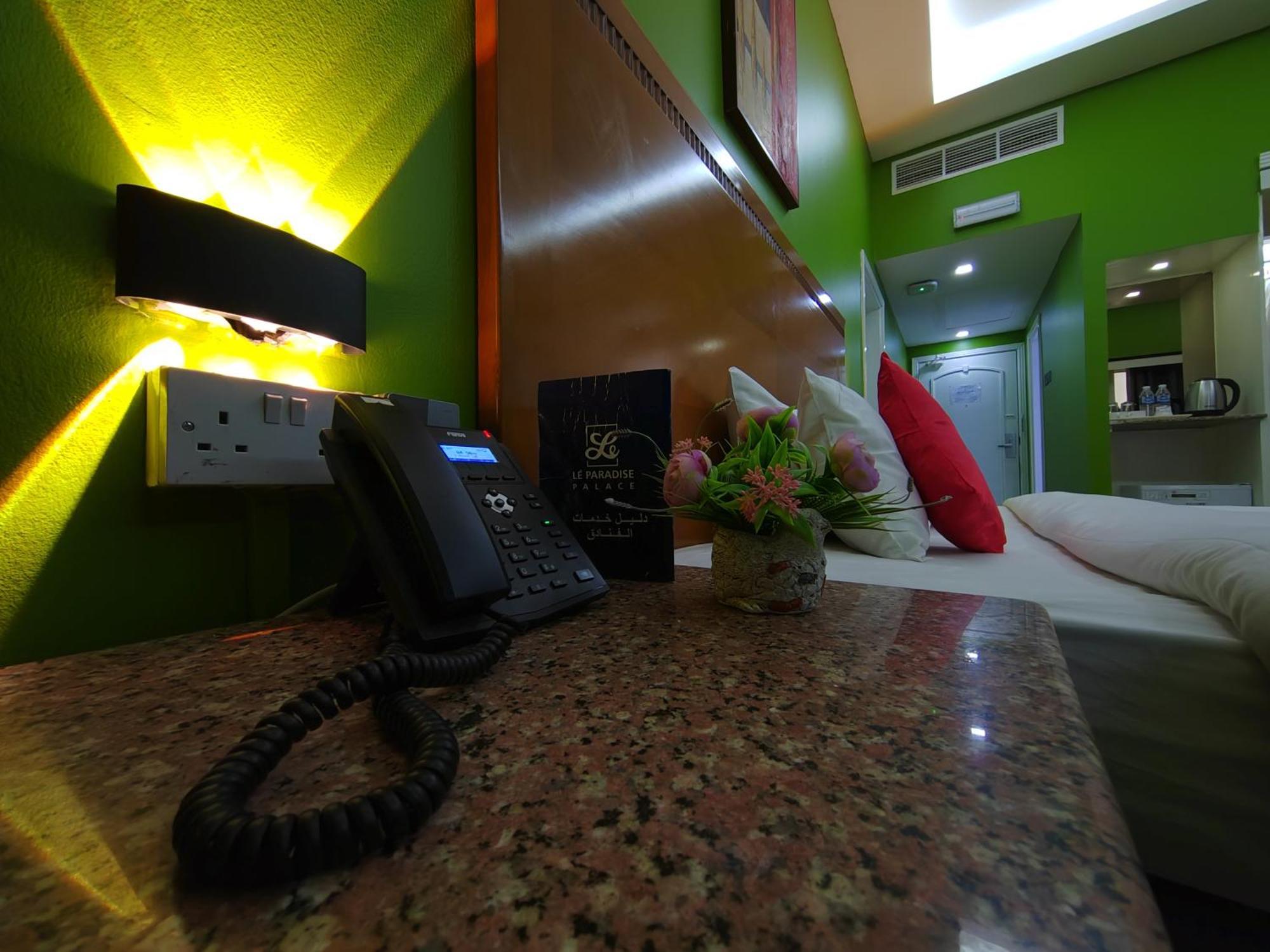 Le Paradise Palace Hotel ดูไบ ภายนอก รูปภาพ